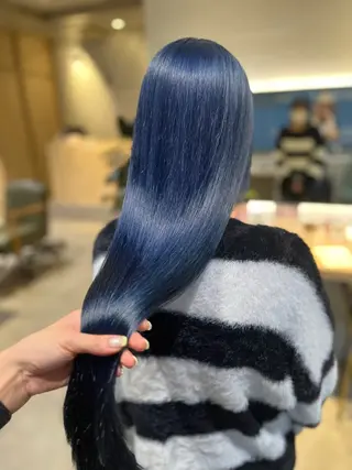 ロング カラー オタク美容師🛍/ 酸性ストレート/艶髪のヘアスタイル