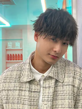 ショート メンズ フェザーパーマ浦和 スパイキーショートのヘアスタイル
