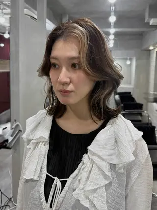 ミディアム 海外レイヤー/ ブロンドKazuhaのヘアスタイル