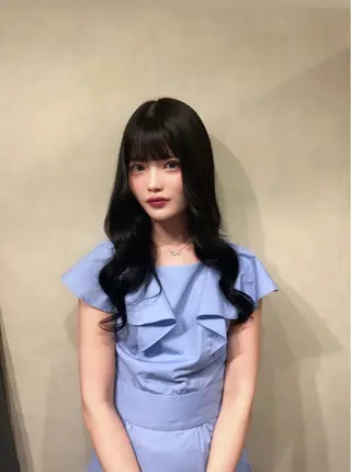 ロング 奥本 侑 髪質改善、ツヤ髪のヘアスタイル