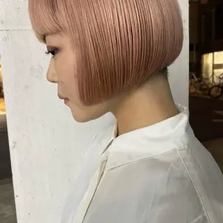 ショート カラー センターパート/ 暖色カラーayuのヘアスタイル