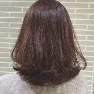 ミディアム 潟上 菜摘のヘアスタイル