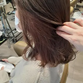 ミディアム 高橋 彩のヘアスタイル