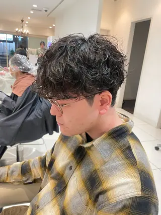 ショート パーマ メンズ 樋笠 知佳のヘアスタイル