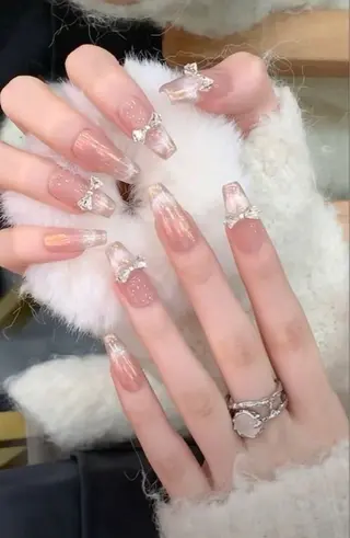 カラー AIN Nailのネイルデザイン