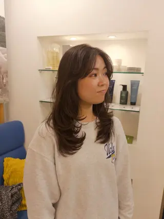 セミロング 🌞アオキ サキ💫のヘアスタイル