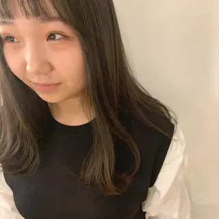 ロング lico 新札幌所属・Lilly リリィのヘアスタイル