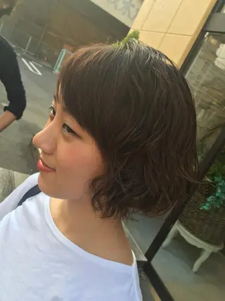 ショート パーマ SHIORI💜口コ ミNo.1艶カラーのヘアスタイル