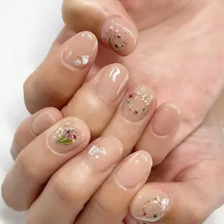 ネイル 東 千夏のネイルデザイン