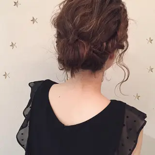セミロング ヘアアレンジ 市川 千夏のヘアスタイル