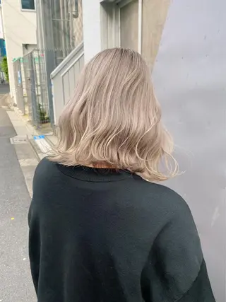 ミディアム カラー レイヤーウルフ エクステ磯部のヘアスタイル