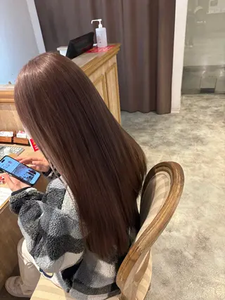 ロング 河田 綺香のヘアスタイル