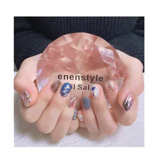 ショート ネイル 👑enen style👑のネイルデザイン