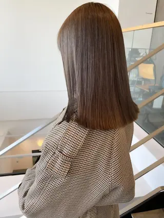 ミディアム カラー ヘアアレンジ アイブロウ ミニボブ/ブリーチ 🌈MISATOのヘアスタイル