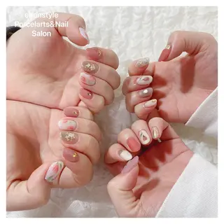 ミディアム ネイル 👑enen style👑のネイルデザイン