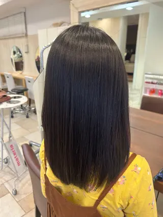 ミディアム パーマ 脇野 真琴のヘアスタイル
