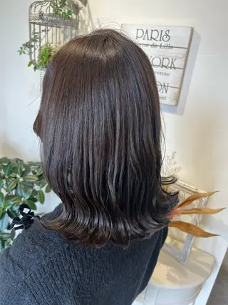 ミディアム 井上 美春のヘアスタイル