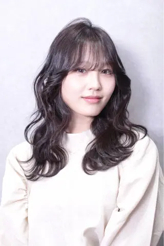 セミロング ヘアアレンジ YUZU 🤖💎のヘアスタイル