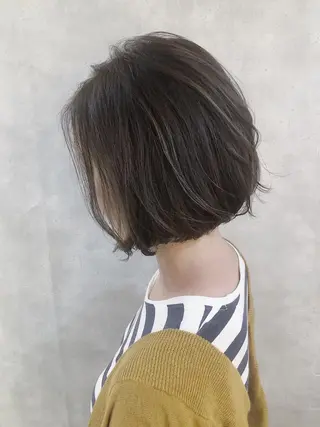ショート カラー MOU namba ムウナンバのヘアスタイル