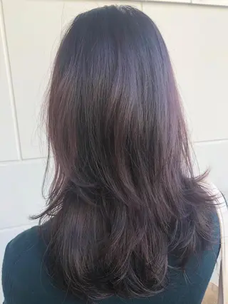 ミディアム カラー こやま りほのヘアスタイル