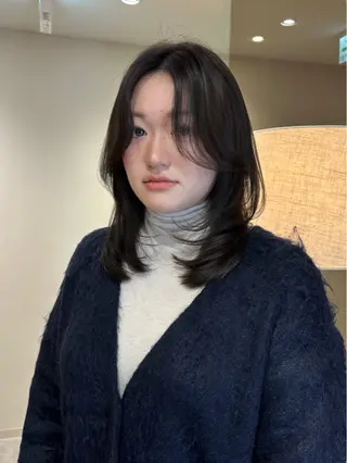 ミディアム カラー 透明感✨女性特化💙 chihiroのヘアスタイル