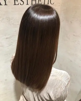 セミロング カラー 舩坂 友賀のヘアスタイル