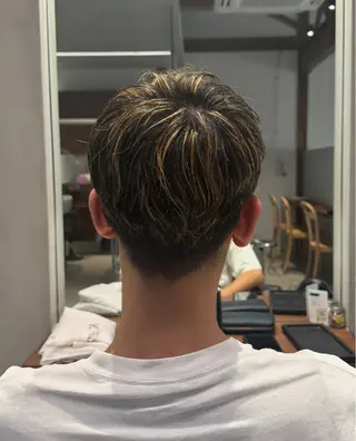 カラー kage Nanamiのヘアスタイル
