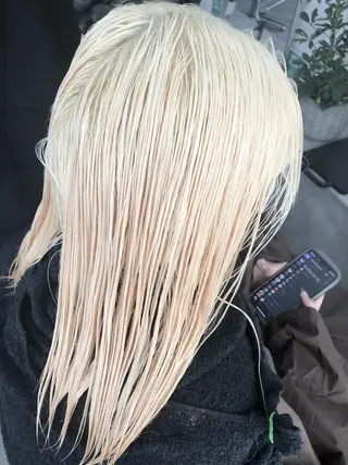 ミディアム カラー LOOP hairのヘアスタイル