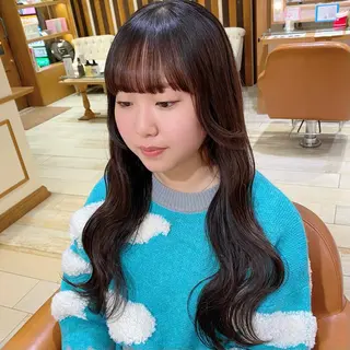 ロング 🌸小島友梨香🌸 ブリーチカラーのヘアスタイル