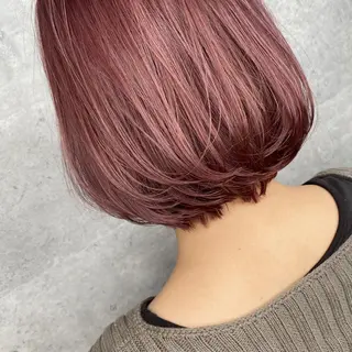 ショート カラー _WHITE 天王寺のヘアスタイル