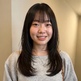 セミロング SAKI 新宿のヘアスタイル