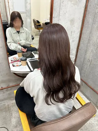 ロング カラー 顔周りレイヤー/ ふわあいりのヘアスタイル