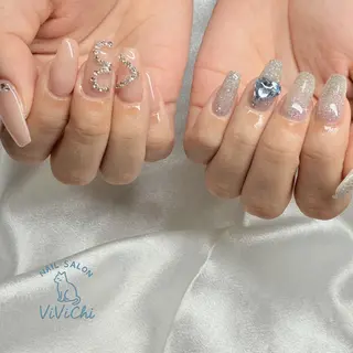 ネイル ViViChi 梨帆のネイルデザイン