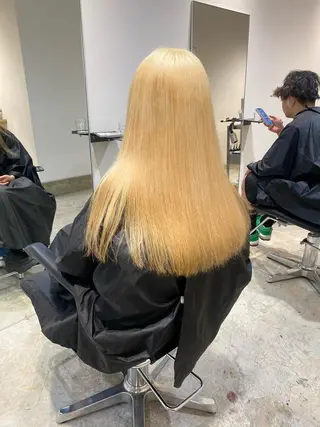 カラー サイレント美容師 アイリィのヘアスタイル