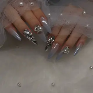 ネイル LINO nail chihori🌻のネイルデザイン