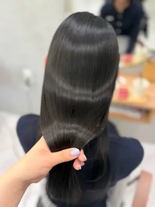 ロング パーマ 柔らかレイヤー× 透け感カラー/SUのヘアスタイル