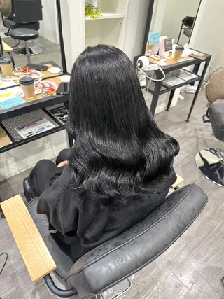 カラー 艶髪🥣透明感カラー 🫧前田奈津実のヘアスタイル