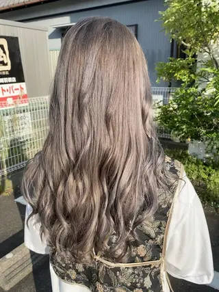 カラー SALOWIN栄 高須大貴のヘアスタイル
