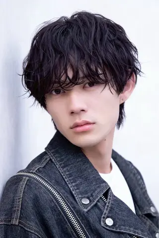 メンズ 根岸 愛奈の眉毛・アイブロウイメージ