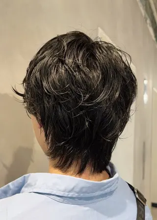 ショート パーマ メンズ 渋谷レイヤーカット/ 暖色艶カラー🩵高橋のヘアスタイル