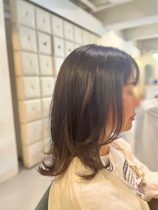 ミディアム 加藤 麻美のヘアスタイル