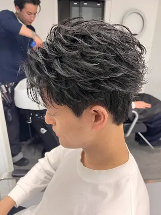 ショート パーマ メンズ 稲村侑斗ダウンパーマ メンズパーマのヘアスタイル