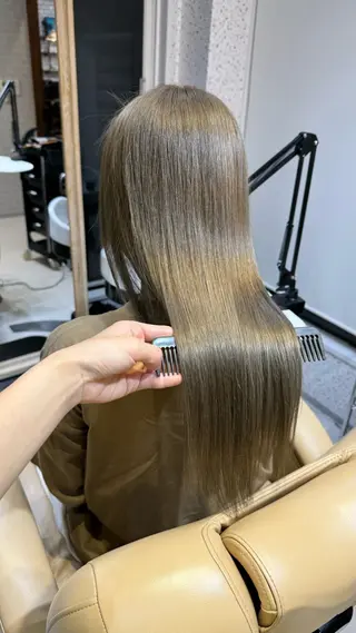 ロング SMITH所属・今井 光のヘアスタイル