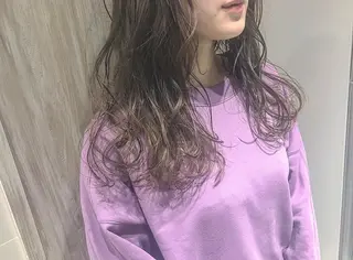 ロング カラー 荒川 ひなの 新川崎のヘアスタイル