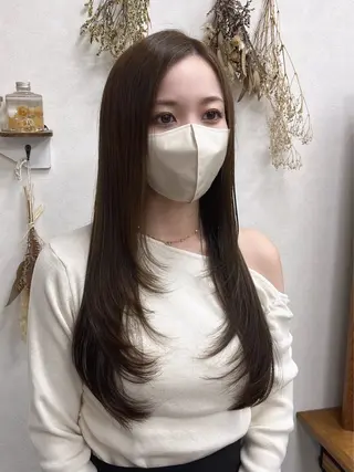 ロング issy/ハイライト ハイトーン／レイヤーのヘアスタイル