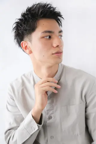 メンズ ✨ブリーチなし透明感 池袋 水野のヘアスタイル