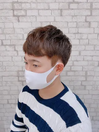 ショート カラー ヘアアレンジ メンズ ブリーチなし艶カラー 東家のヘアスタイル