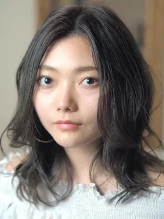 ミディアム 坂本 直樹のヘアスタイル