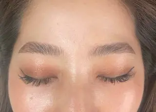 アイブロウ LINBELLE Minamiのマツエク・マツパデザイン