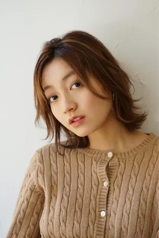 ミディアム 丹羽大喜 縮毛矯正/美髪矯正のヘアスタイル